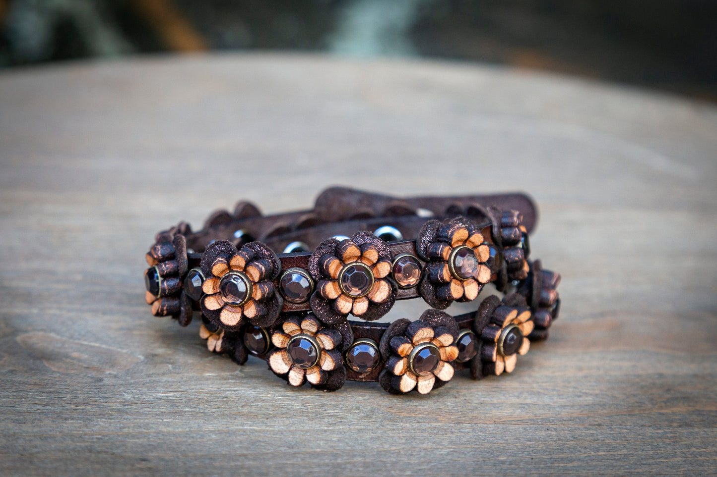 DAISY bracelet made of natural leather dark brown / stones dark brown