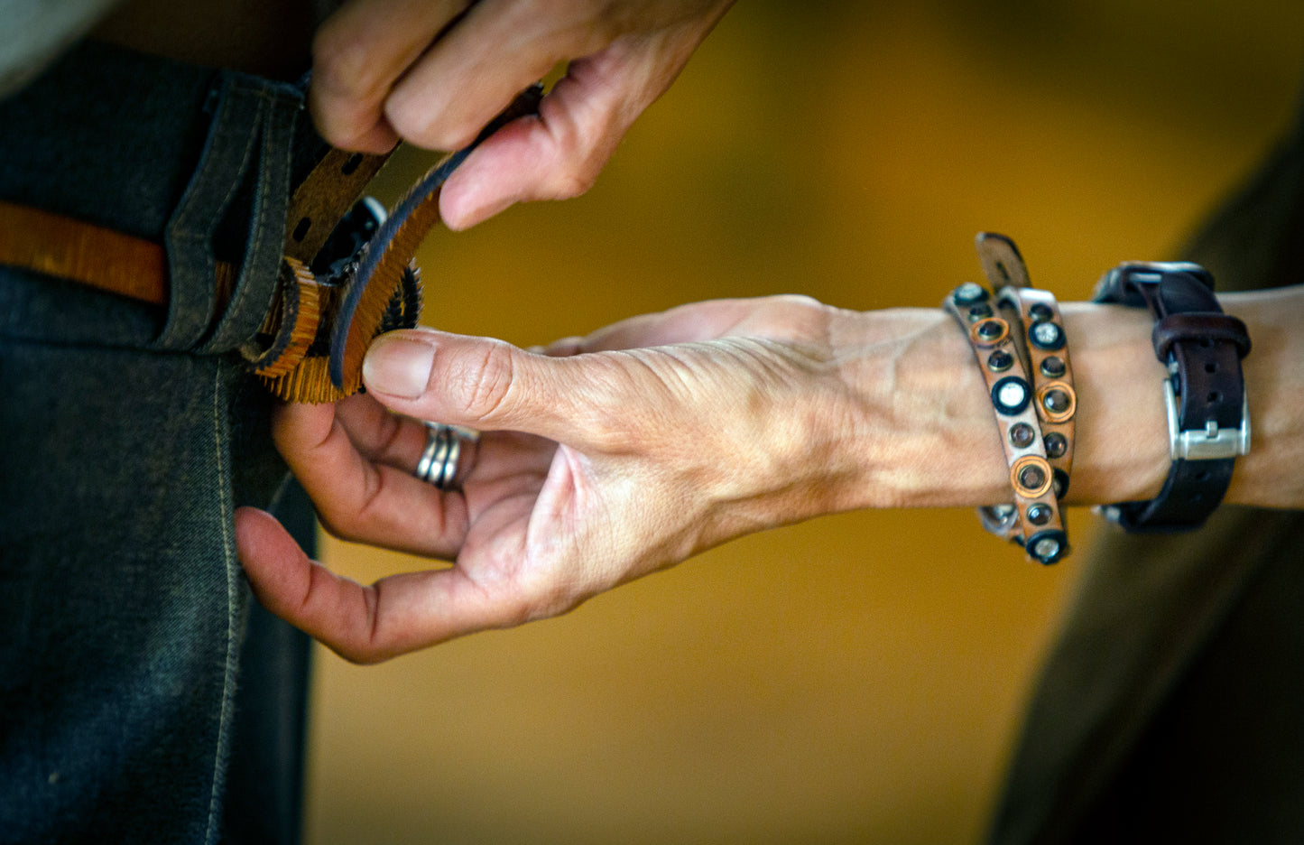 Bracelet made of genuine leather pearl / purple stones MOON