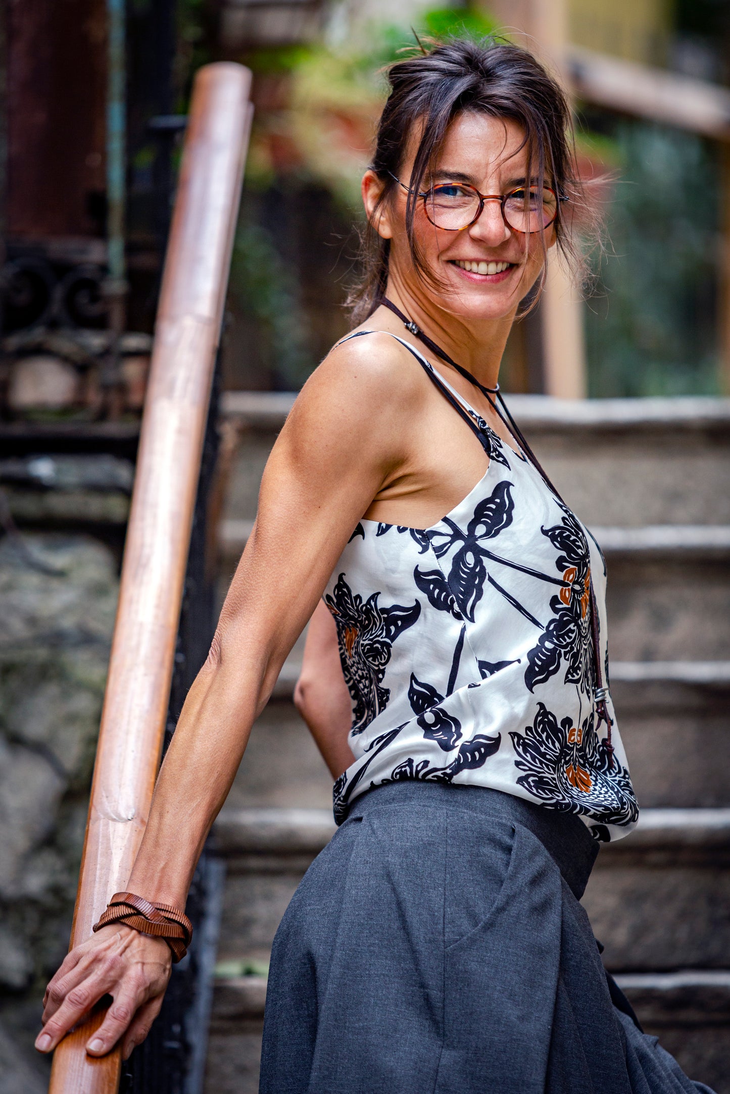 Cotton top with bare back / soft stripe. We make it according to individual sizes.