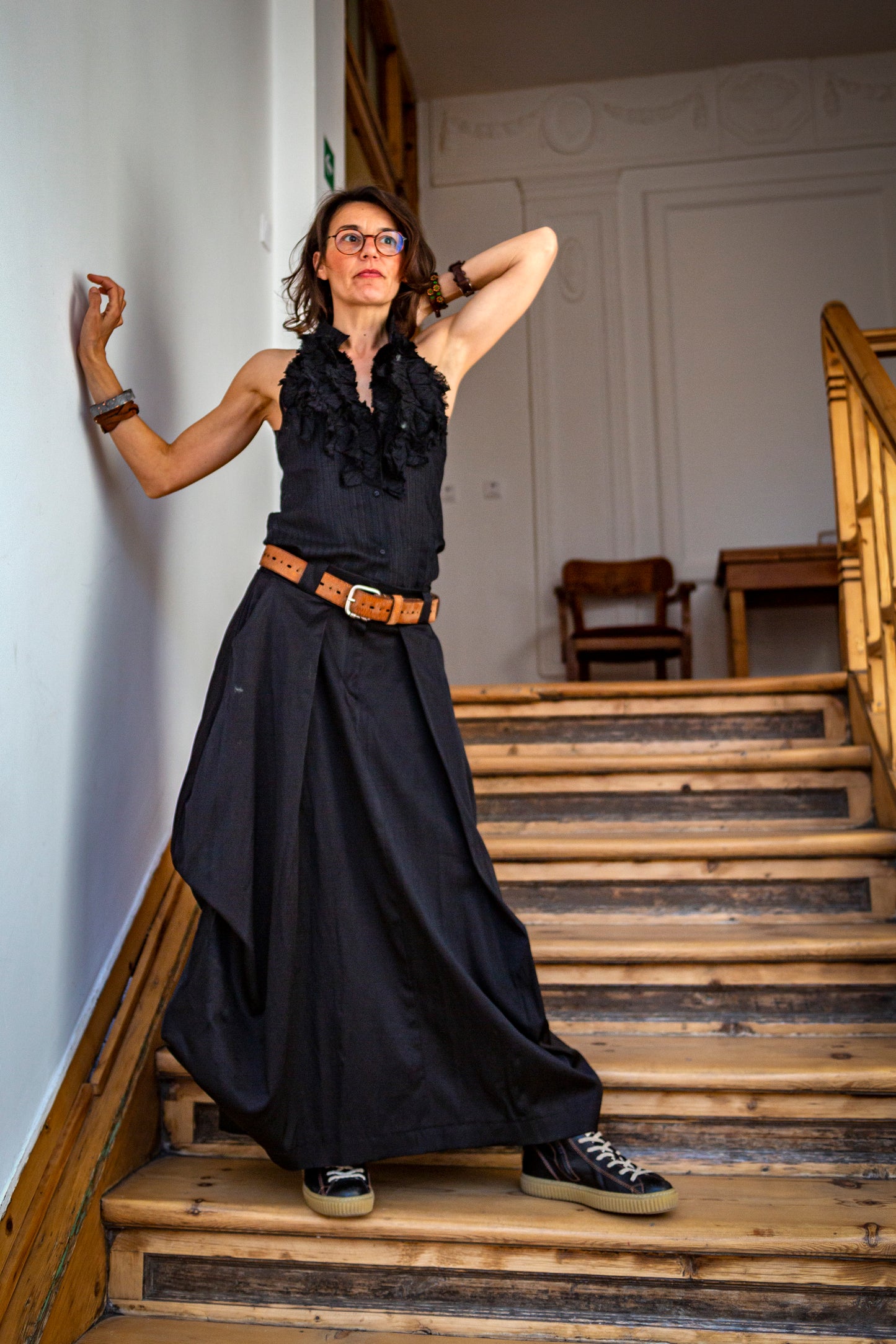 Skirt made of natural satin cotton and elastane. We make it in individual sizes.