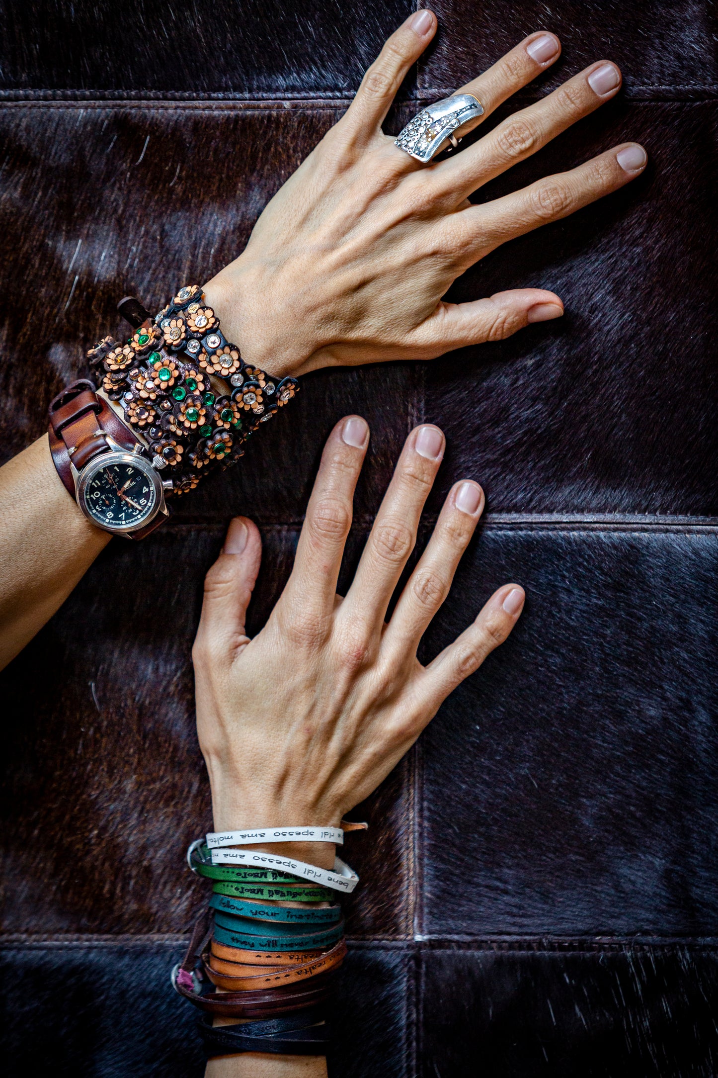 Women's bracelets made of genuine leather, double and triple with a message.