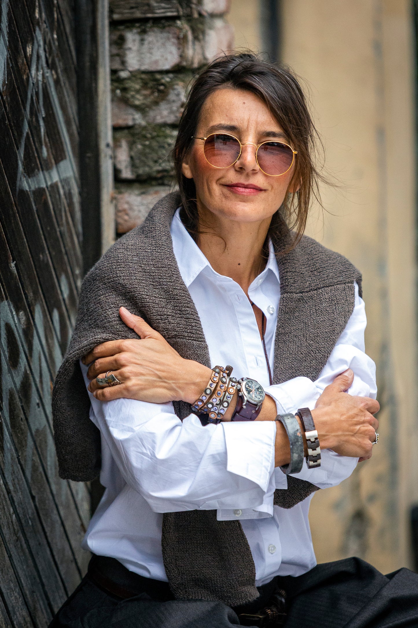 Bracelet made of genuine leather pearl / purple stones MOON