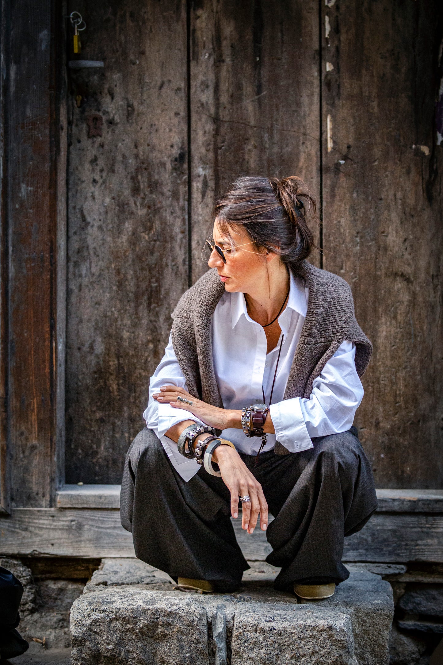 Men's brown genuine leather bracelet with embossed ROMA