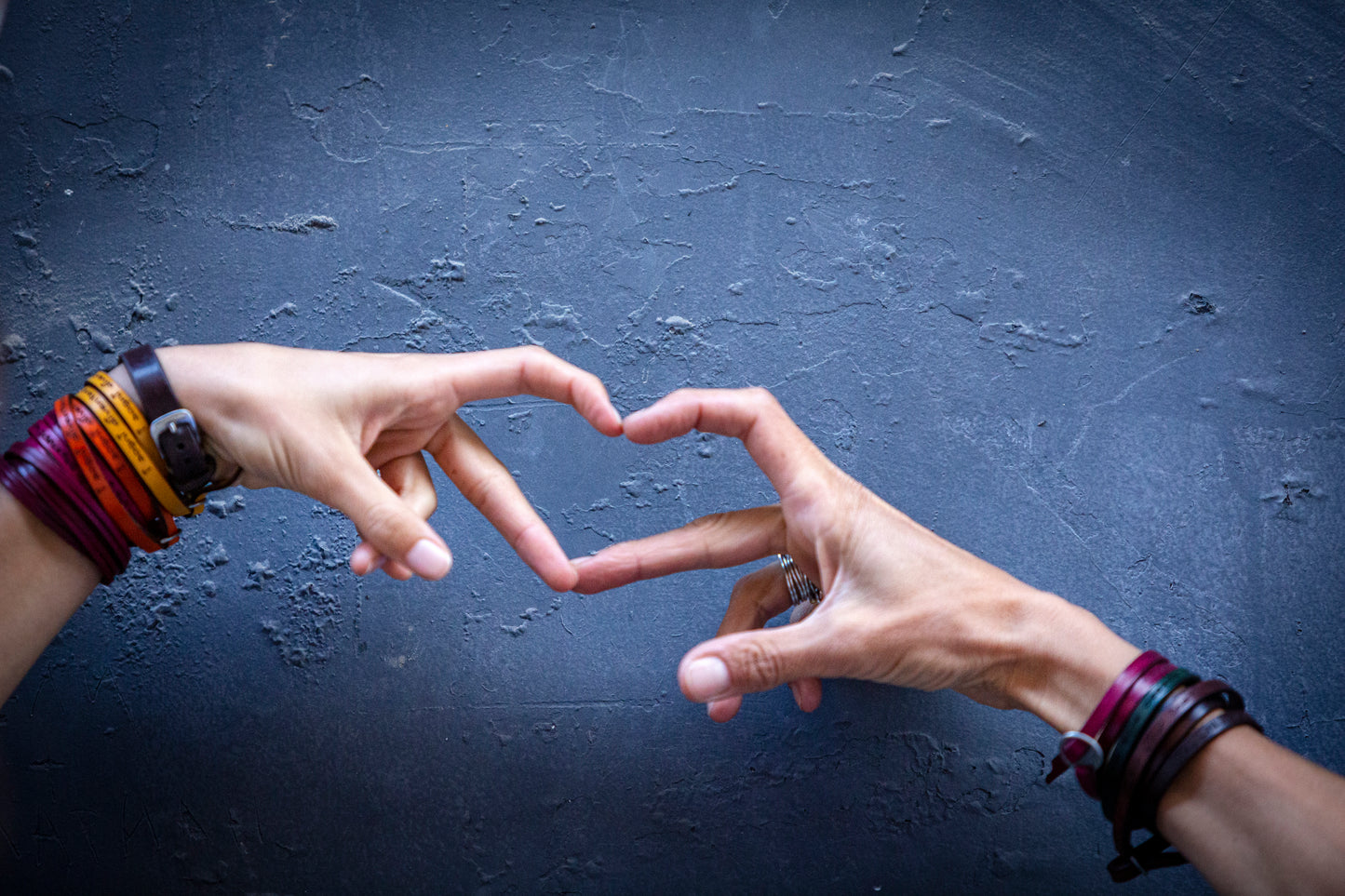 Women's bracelets made of genuine leather, double and triple with a message.